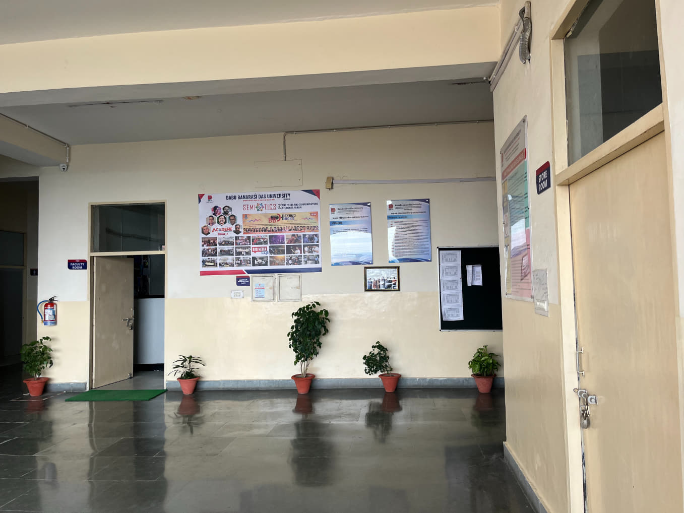 Babu Banarasi Das University Lucknow Academic photo 8